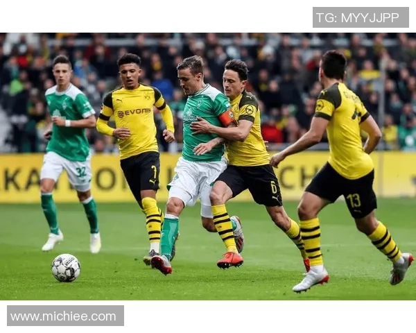 德甲焦点战奥格斯堡迎战美因茨双方争夺关键三分的精彩对决